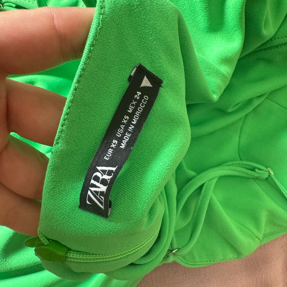 Bright green midi dress - Picture 5 of 5